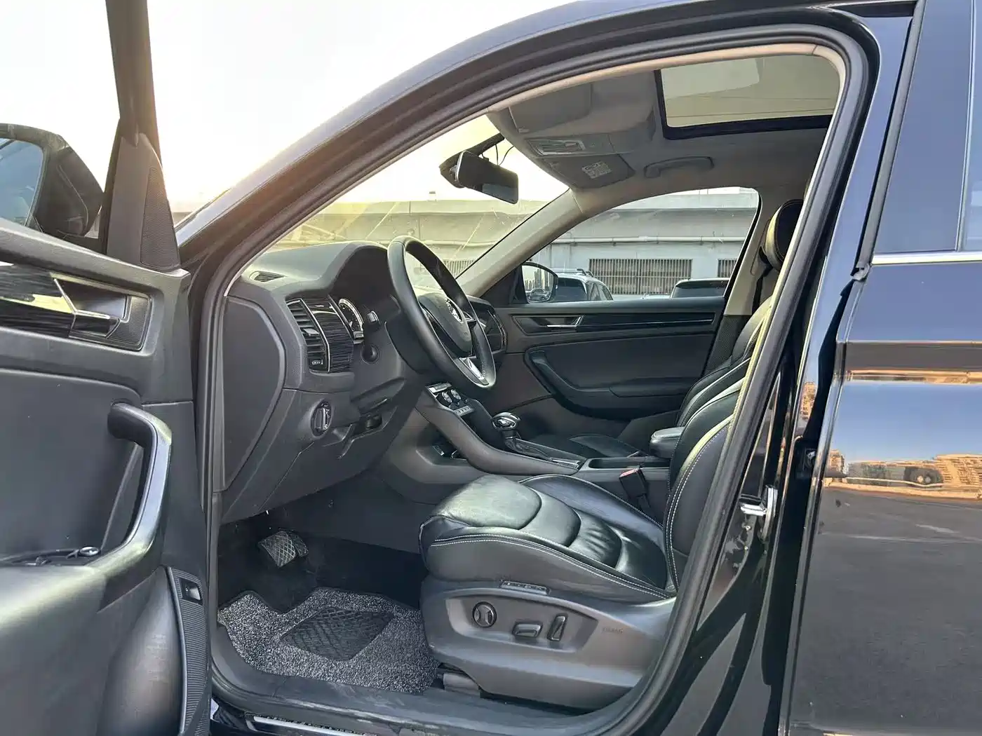 Škoda Kodiaq 2018 TSI330 7-seat FWD Luxury Premium фото 13
