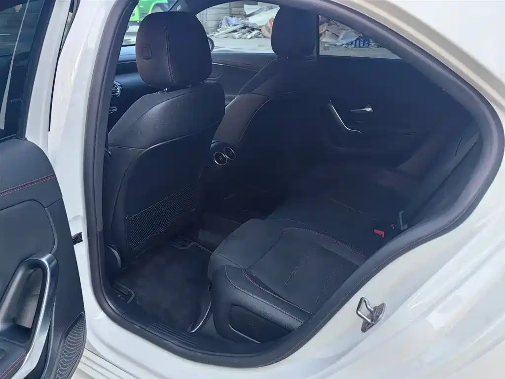 Mercedes-Benz A-Class 2024 Facelift A 200 L Fashion фото 5