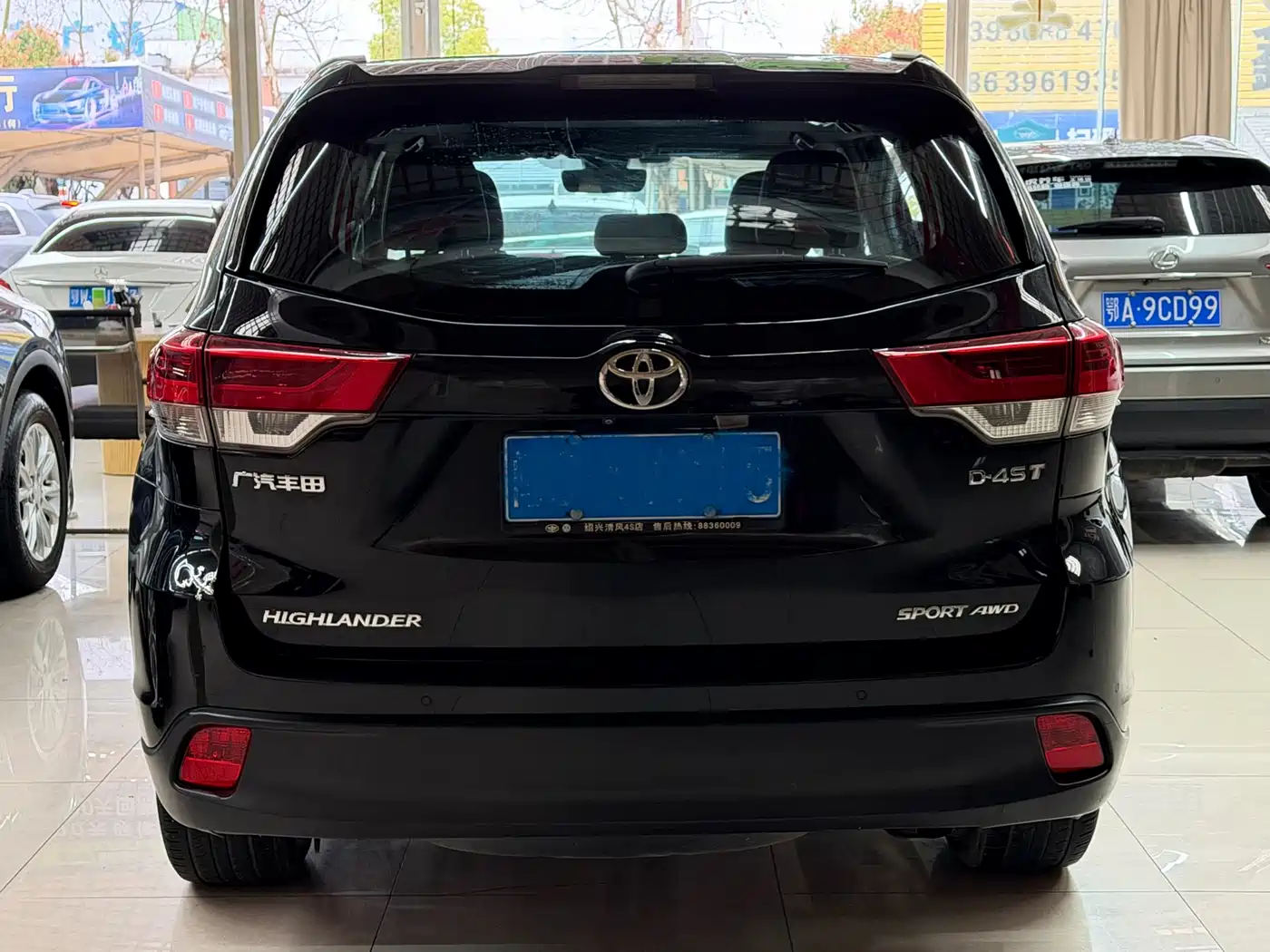TOYOTA HIGHLANDER
