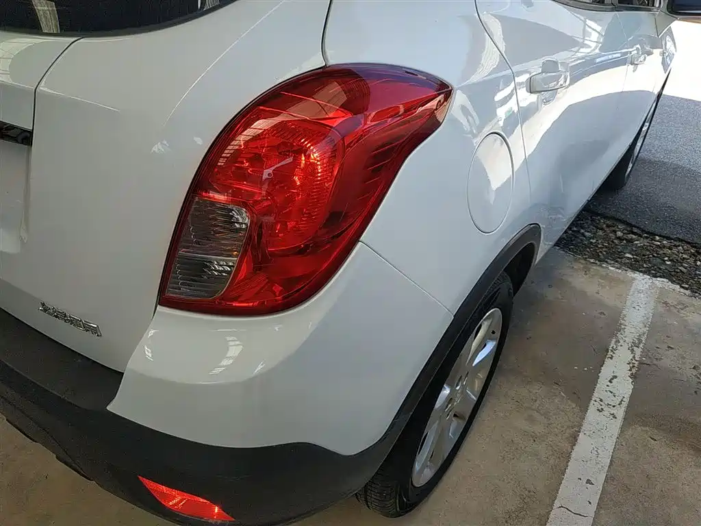 Buick Encore 2015 1.4T Automatic 2WD Urban Elite фото 28