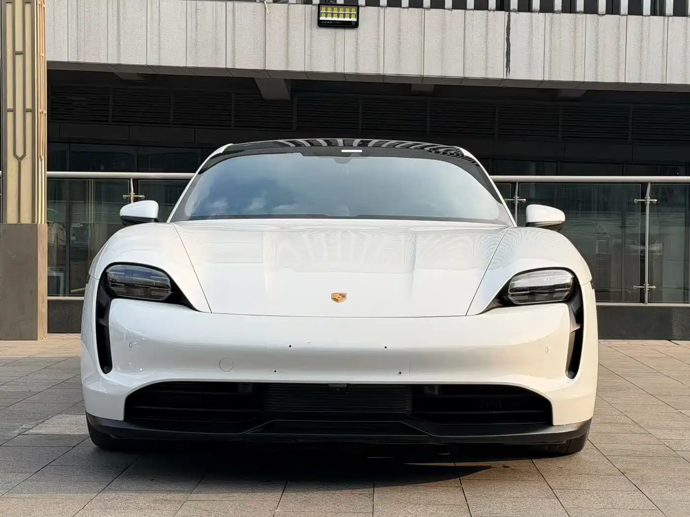 Porsche Taycan 2021 2020 Taycan