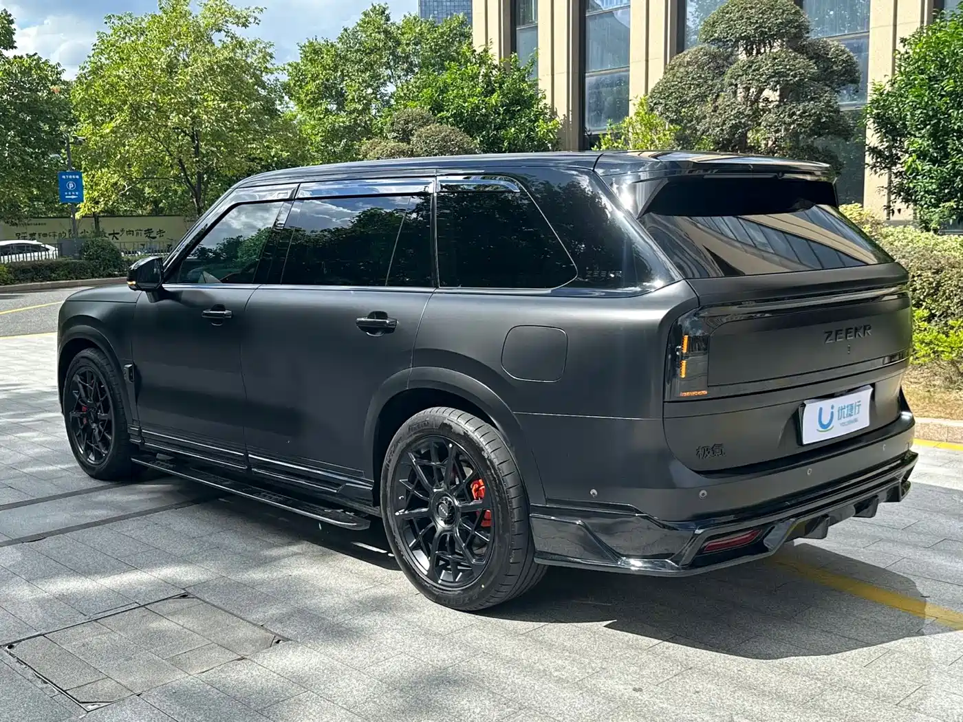 ZEEKR 9X 2026 2025 Model Gloss Black Edition