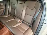 Фото 8 - Volvo V90