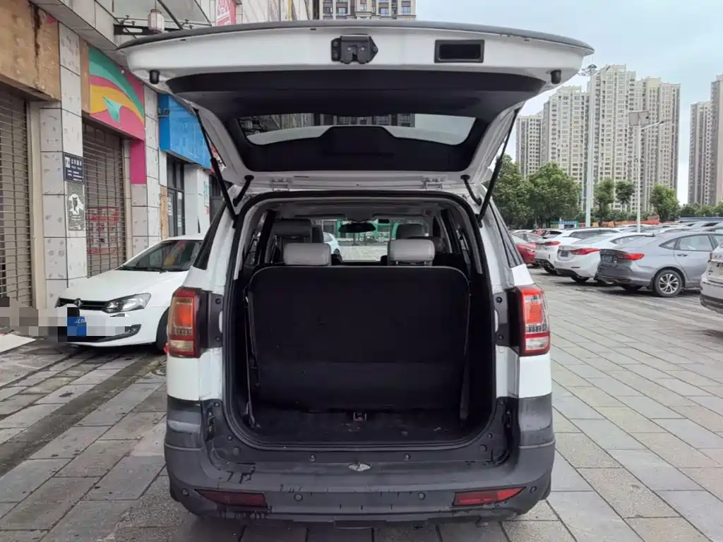 BAIC Huansu S3 2018 2017 1.5L Manual Luxury