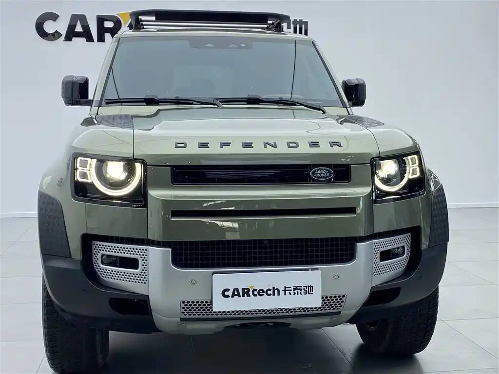 Land Rover Defender 2024 110 3.0T P400 Dark Special Edition фото 35