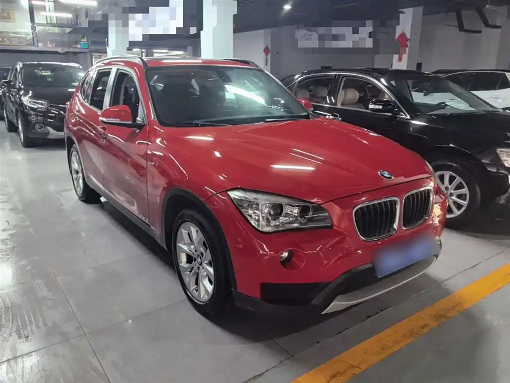 BMW X1 2013 sDrive18i Leading фото 4