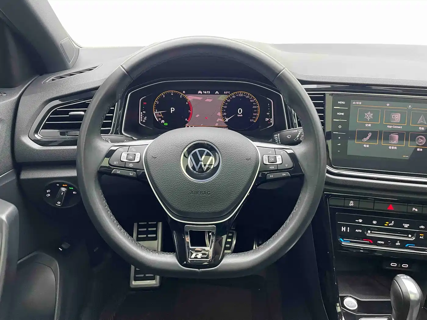 Volkswagen T-ROC 2021 Facelift 280TSI DSG 4WD Luxury Smart Connect Edition фото 17