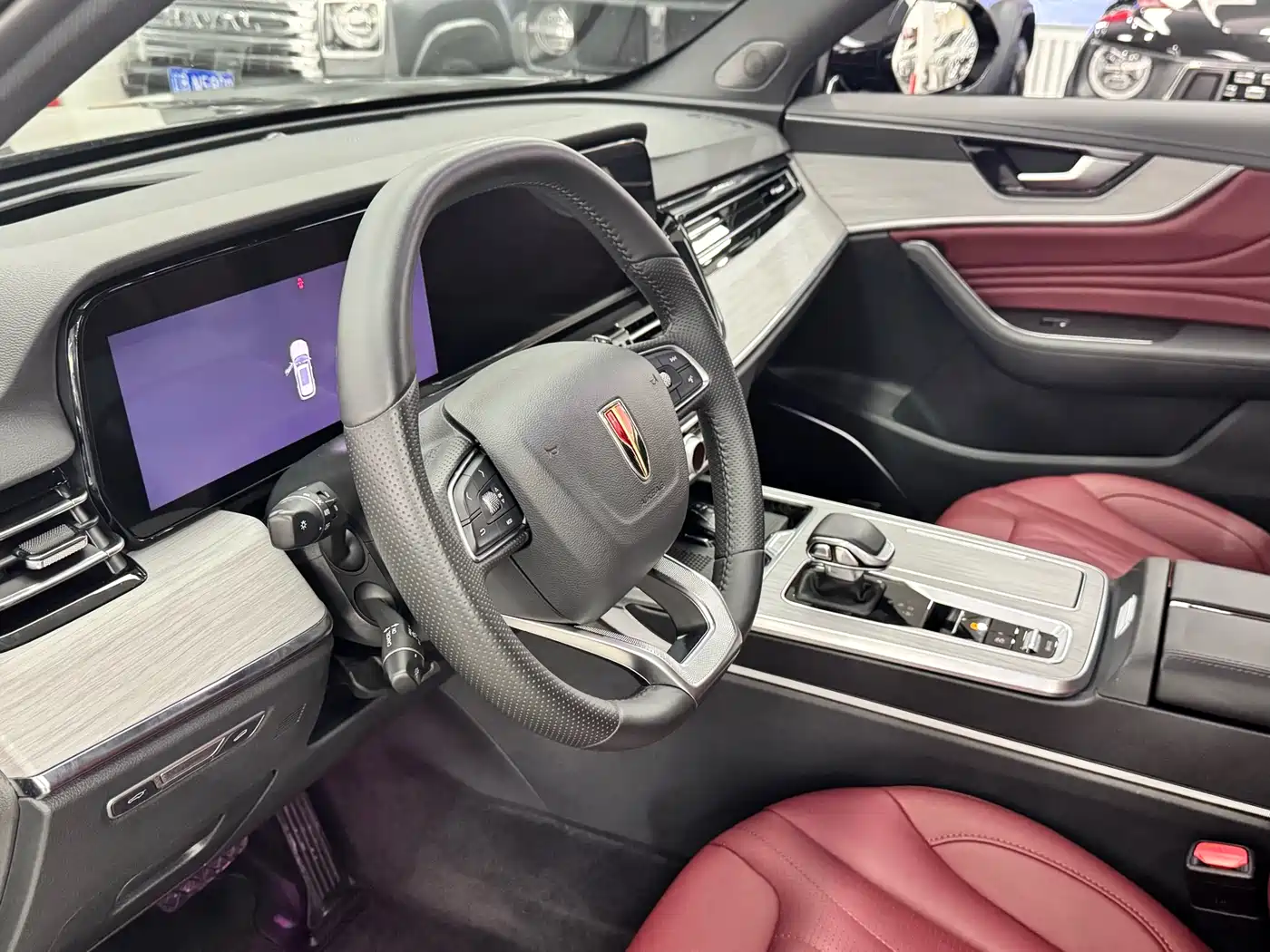 Hongqi HS5 2025 2.0T AWD Mystic Shadow Edition фото 4