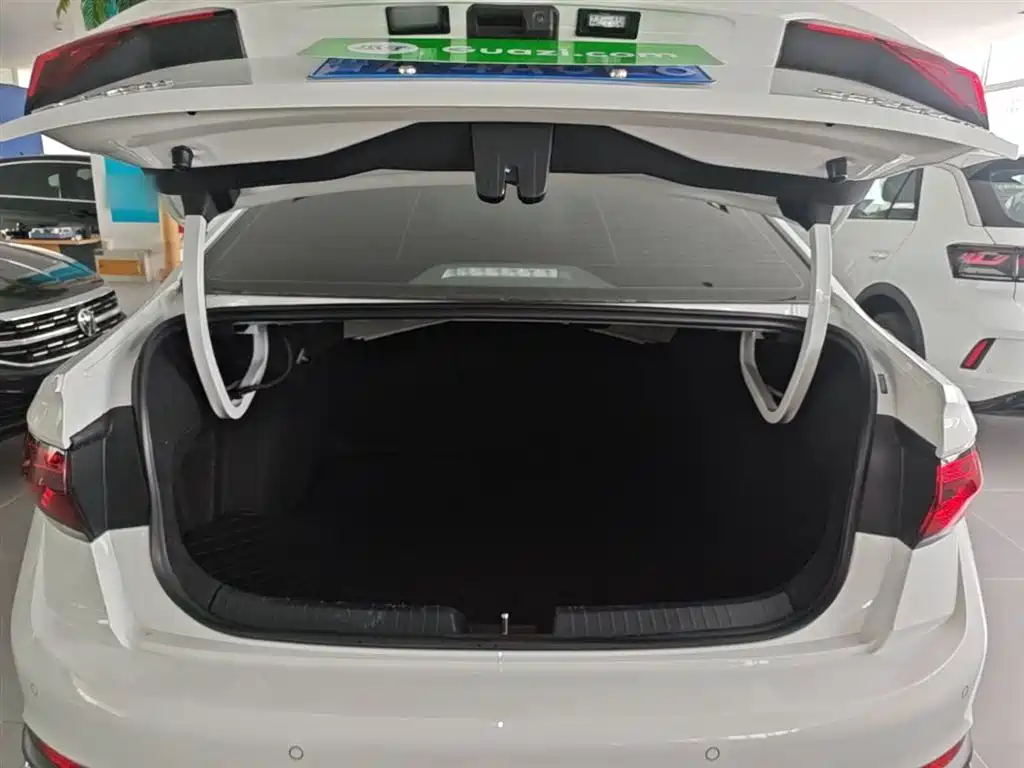 Volkswagen Sagitar 2026 Model 30 Million Special Selection 300TSI DSG Surpass Edition фото 19