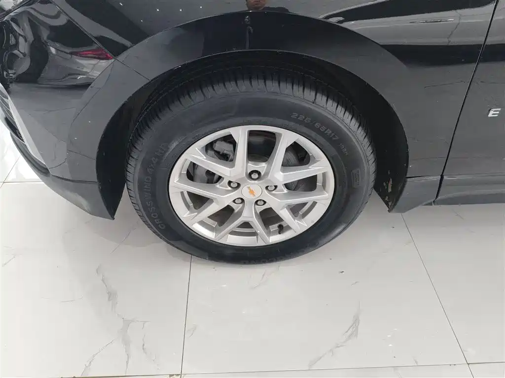 Chevrolet Equinox 2022 535T Galloping Edition фото 29