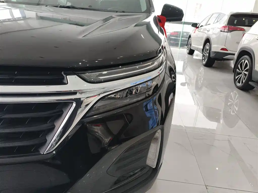 Chevrolet Equinox 2022 535T Galloping Edition фото 23