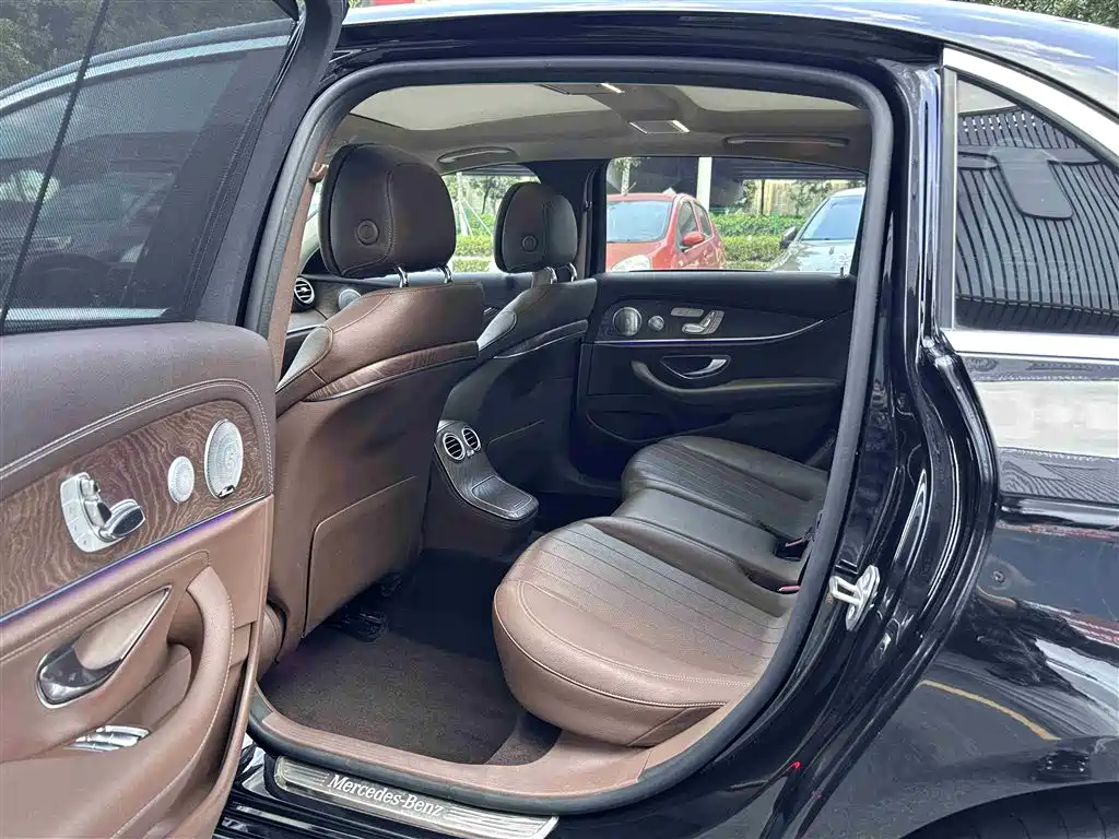 Mercedes-Benz E-Class 2021 E 300 L Luxury фото 5