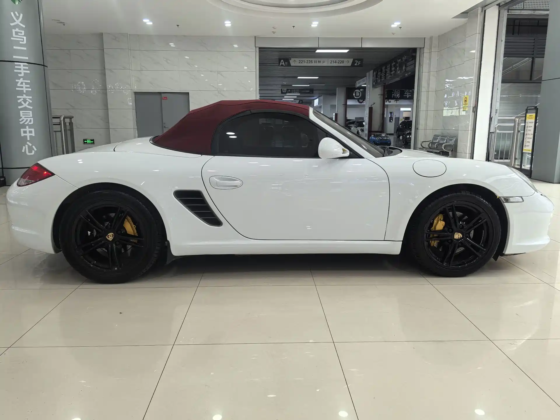 Фото 12 - Porsche Boxster