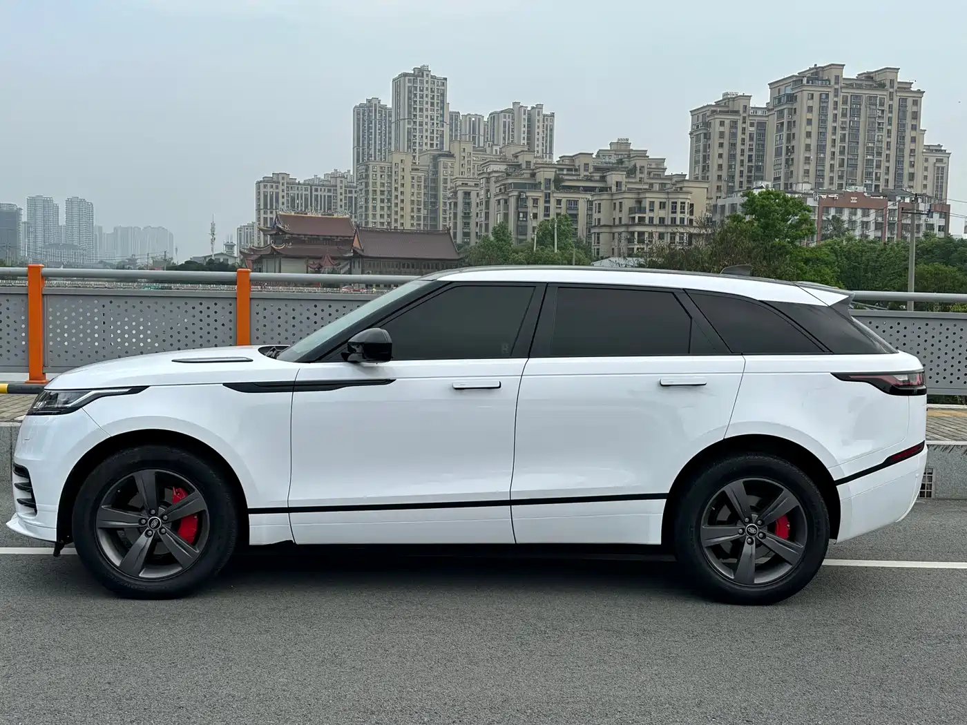Land Rover Range Rover Velar 2020 P250 фото 18