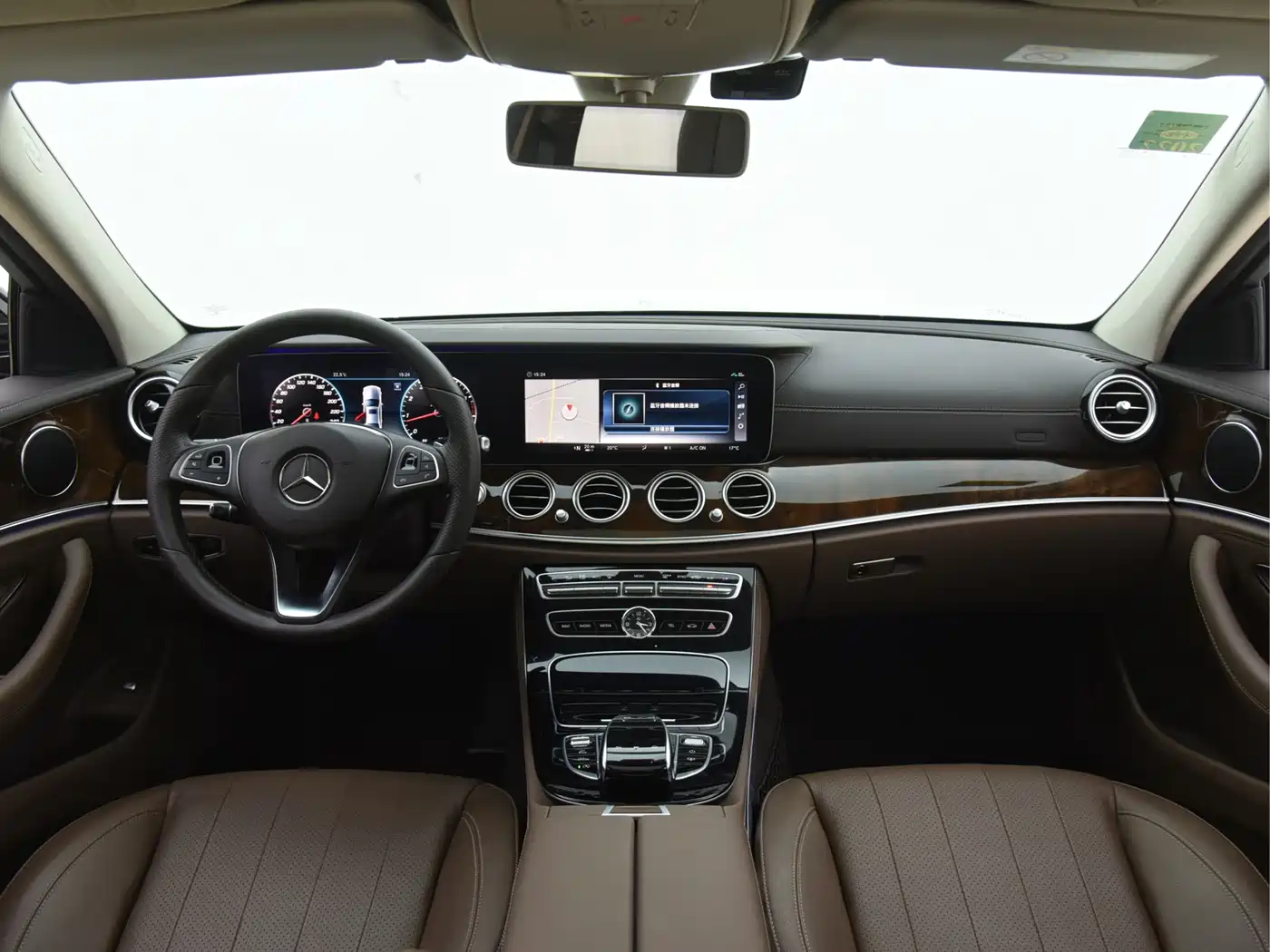 Mercedes-Benz E-Class 2018 E 300 L Luxury фото 13