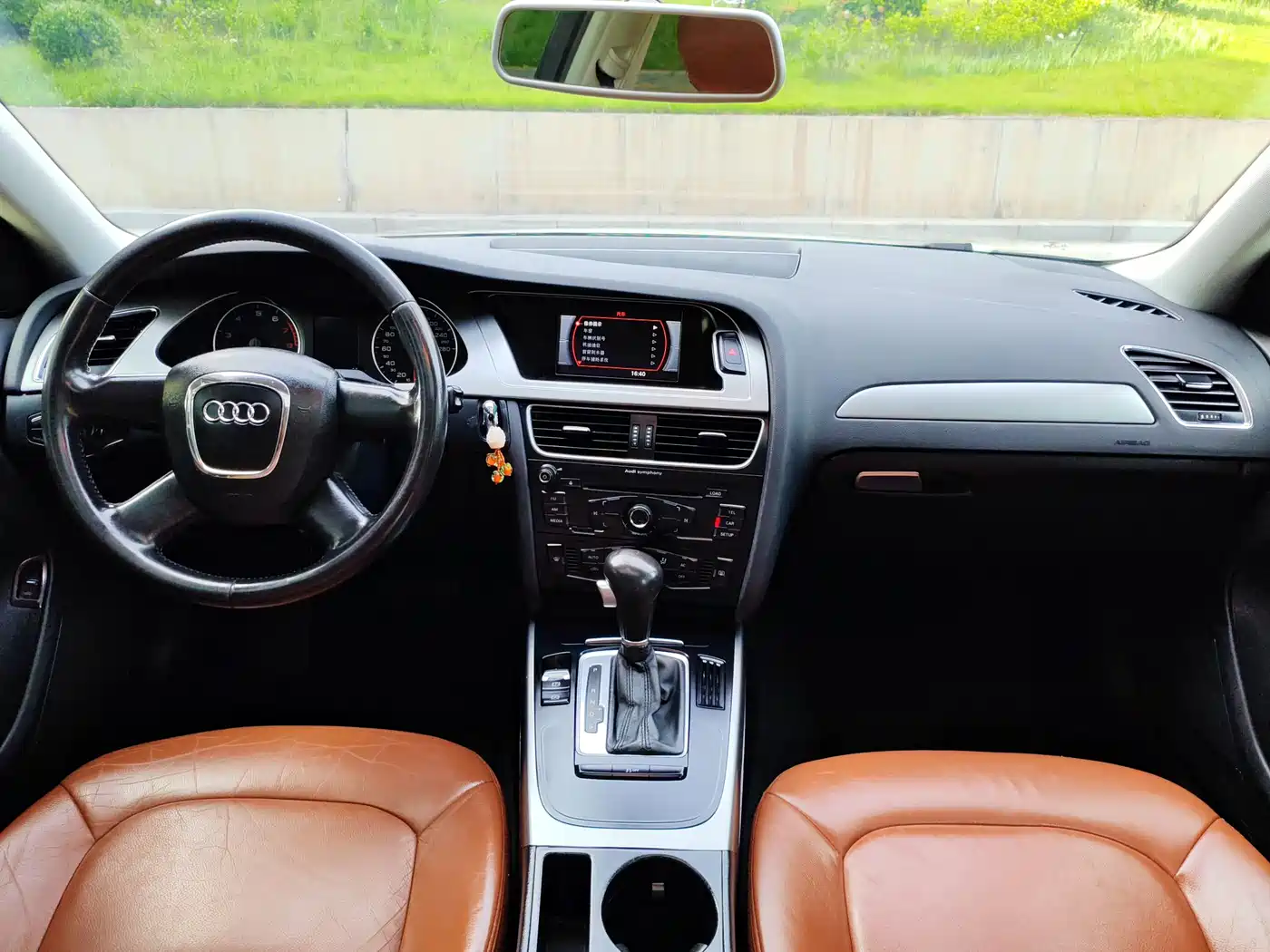 Audi A4L 2011 1.8 TFSI Comfort фото 18