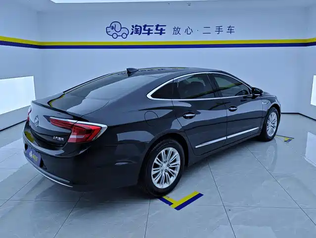 Buick LaCrosse 2018 Model 20T Elite Edition — фото 3