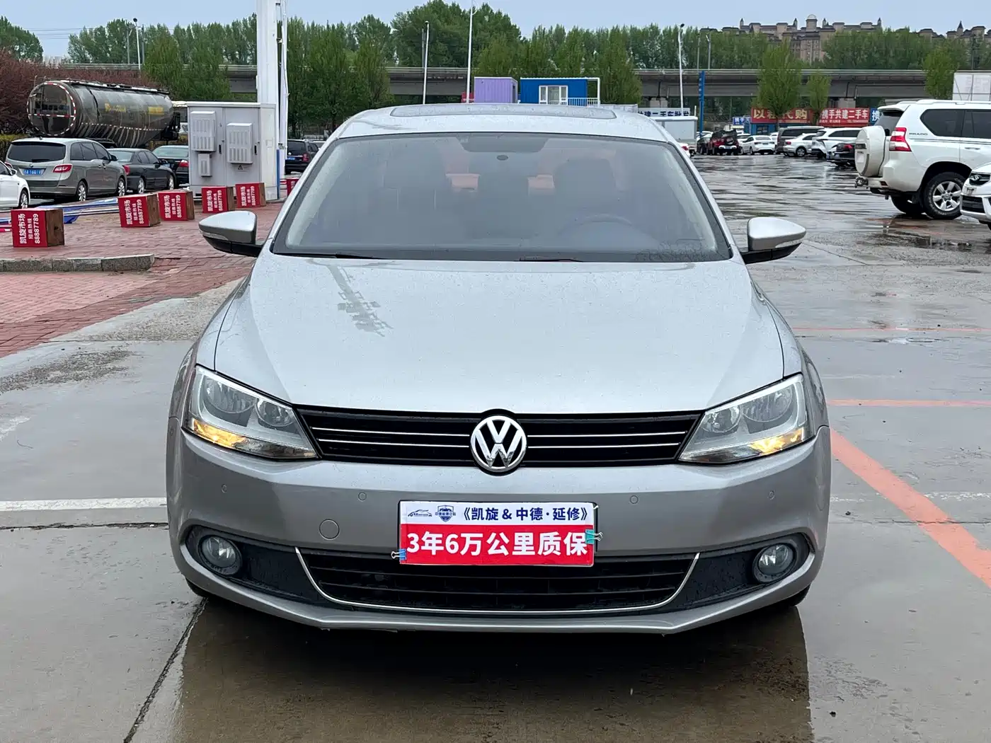 Volkswagen Sagitar 2012 1.4TSI Automatic Luxury фото 2
