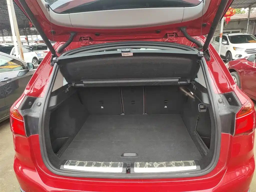 BMW X1 2018 sDrive18Li Premium Model фото 15