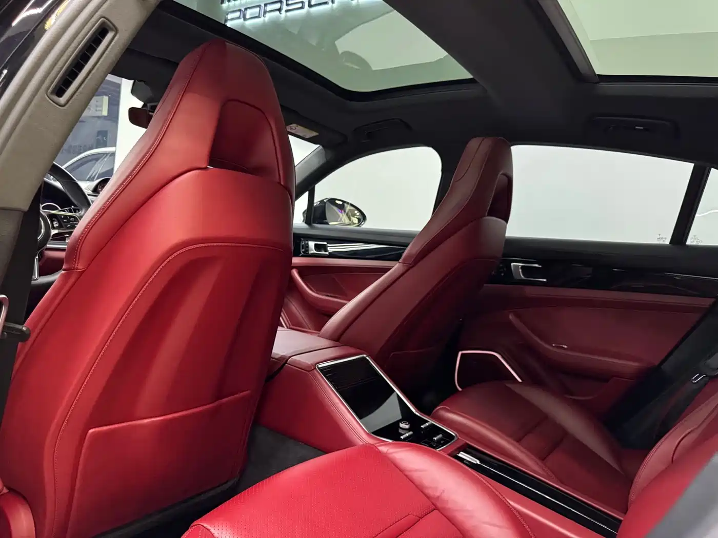 Porsche Panamera 2019 Panamera 2.9T фото 10