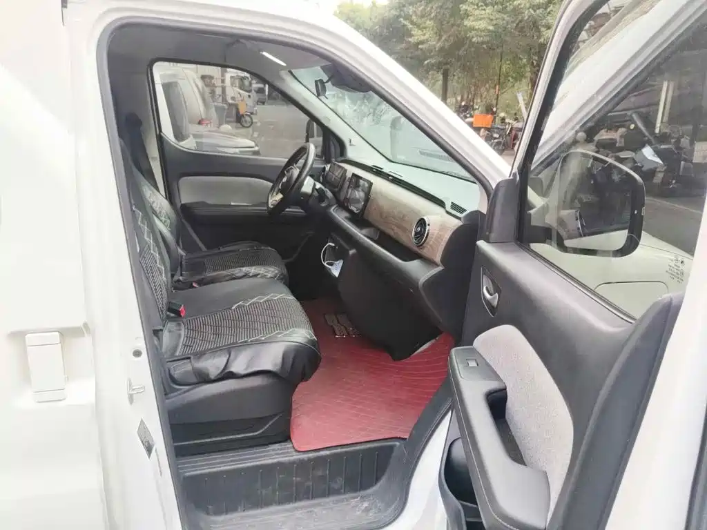 Ruichi New Energy EC75 2025 2025 Passenger Smart Super Charge Edition Surpass Type II 50.1kWh