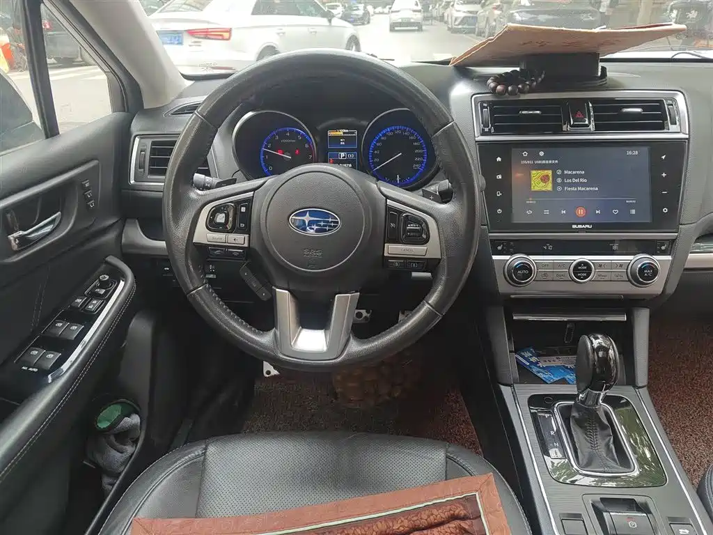 Subaru Legacy 2016 2.5i AWD Glory Edition фото 3