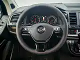 Фото 17 - Volkswagen Multivan