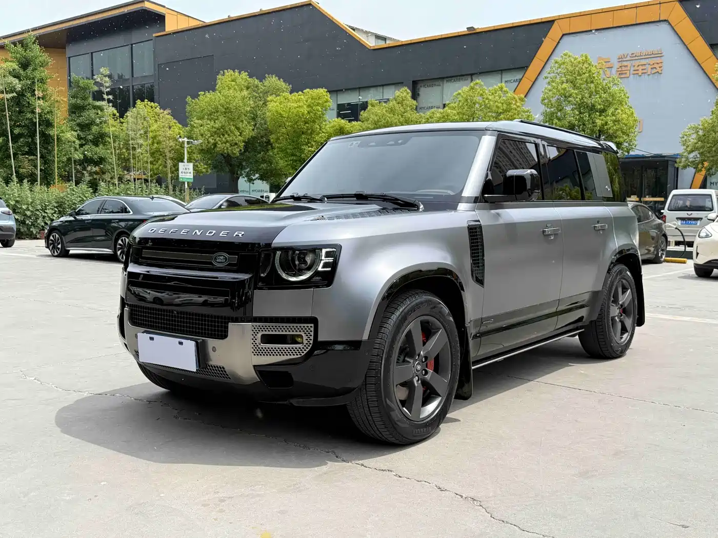 Land Rover Defender 2023 Model 110 3.0T P400 X