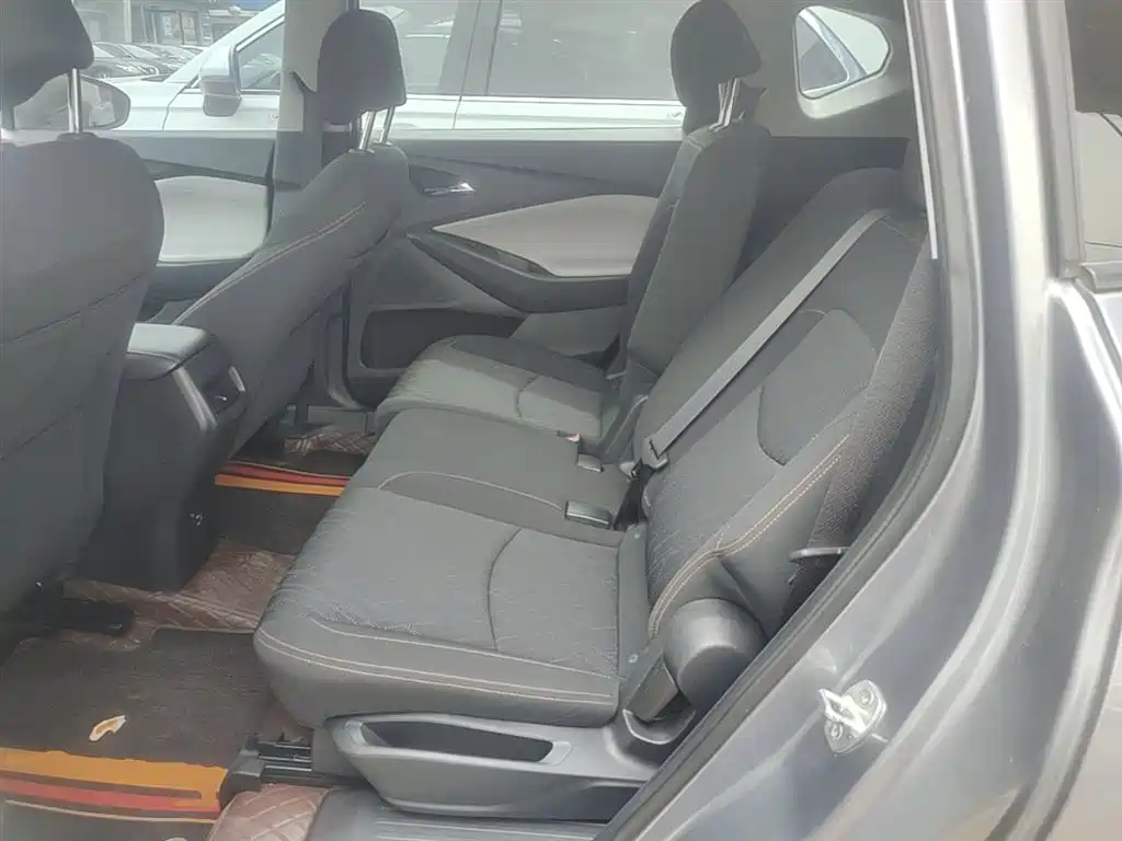 Chevrolet Volando 2019 530T Automatic Power Enjoyment Edition (5+2 seater) China VI фото 17
