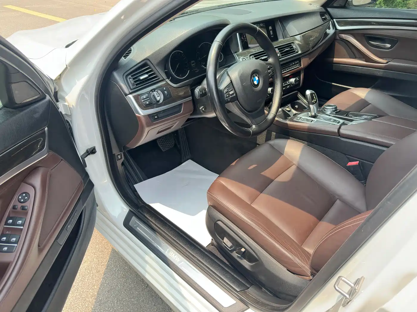 BMW 5 Series 2017 525Li Luxury Design Package фото 7