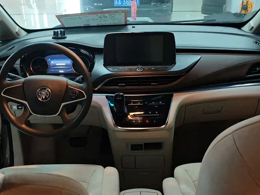 BUICK GL8