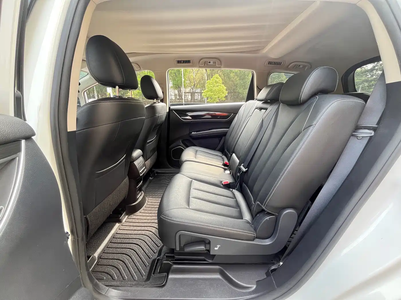 BYD Song MAX 2017 1.5T Auto Smart Connect Premium 7-seater фото 13