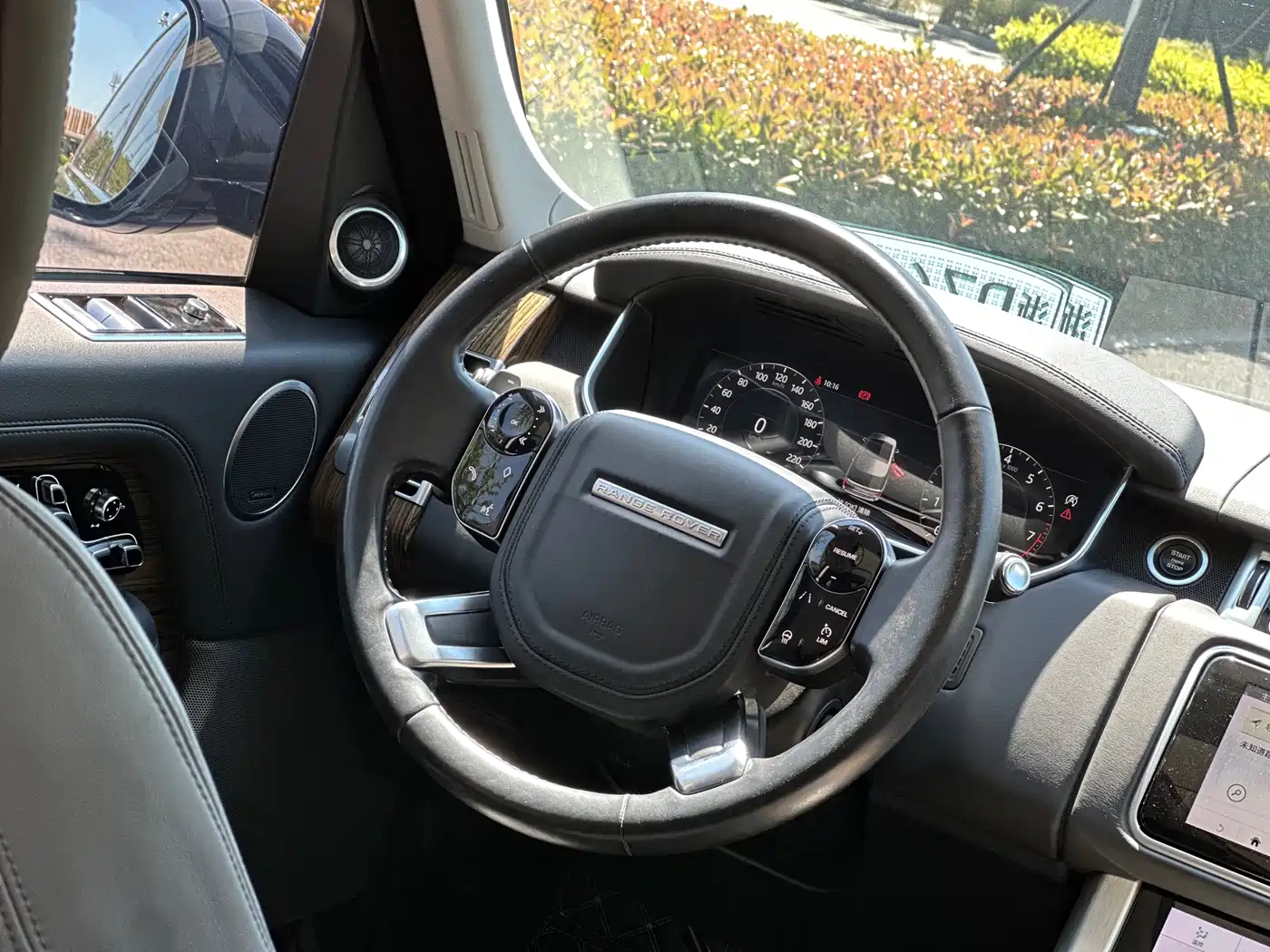 Land Rover Range Rover 2019 3.0 SC V6 Heritage Extended Edition фото 14