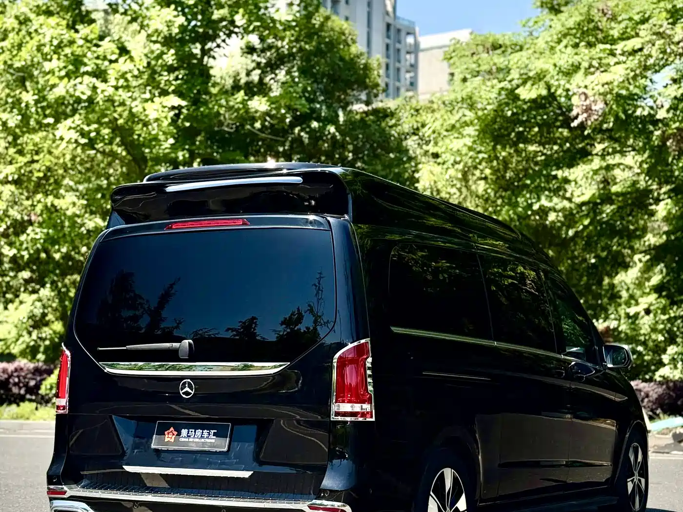 Mercedes-Benz V-Class 2022 V 260 L Long Wheelbase Prestige Edition фото 16