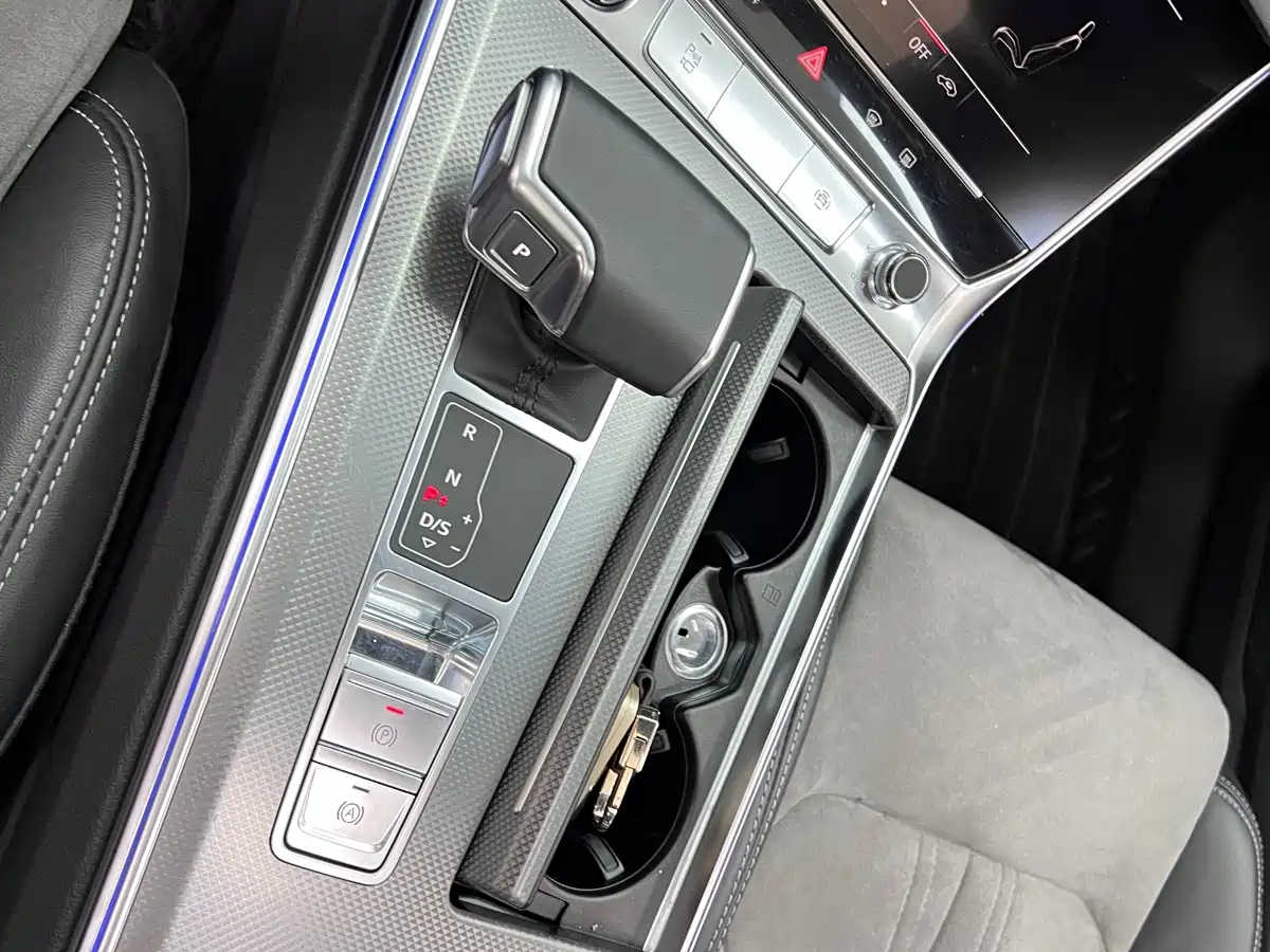 Audi A6L 2024 45 TFSI Premium Dynamic фото 21
