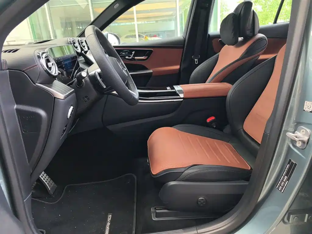 Mercedes-Benz GLC 2025 GLC 300 L 4MATIC Luxury 5-seater фото 12
