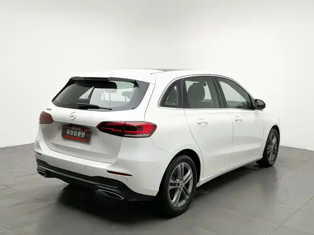 Mercedes-Benz B-Class 2020 B 200 Sport Edition — фото 2