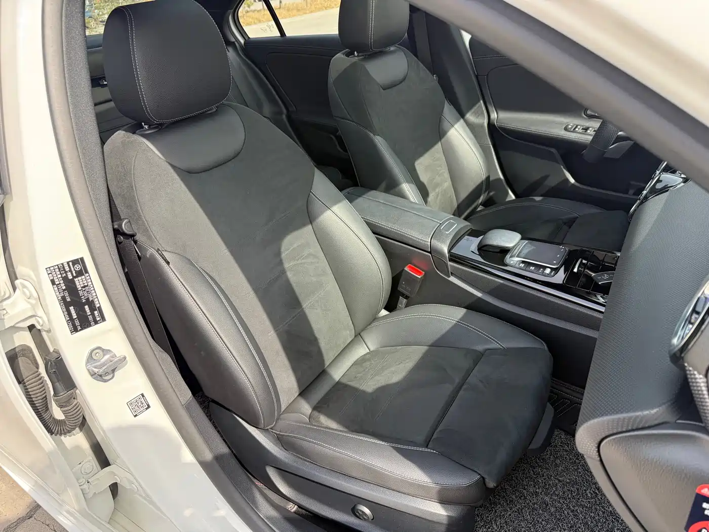 Mercedes-Benz A-Class 2021 A 200 L Sport Sedan Fashion Edition фото 39