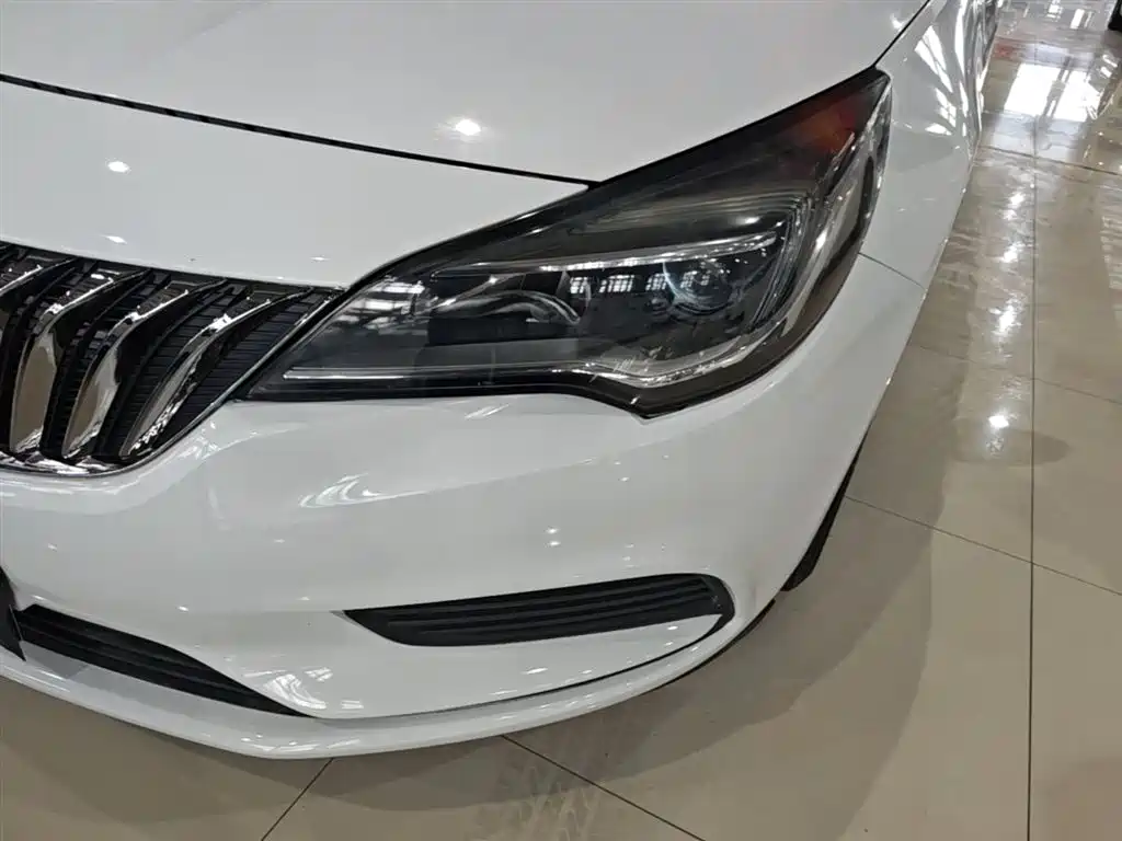 Buick Verano 2016 Hatchback 15S Auto Progressive фото 18