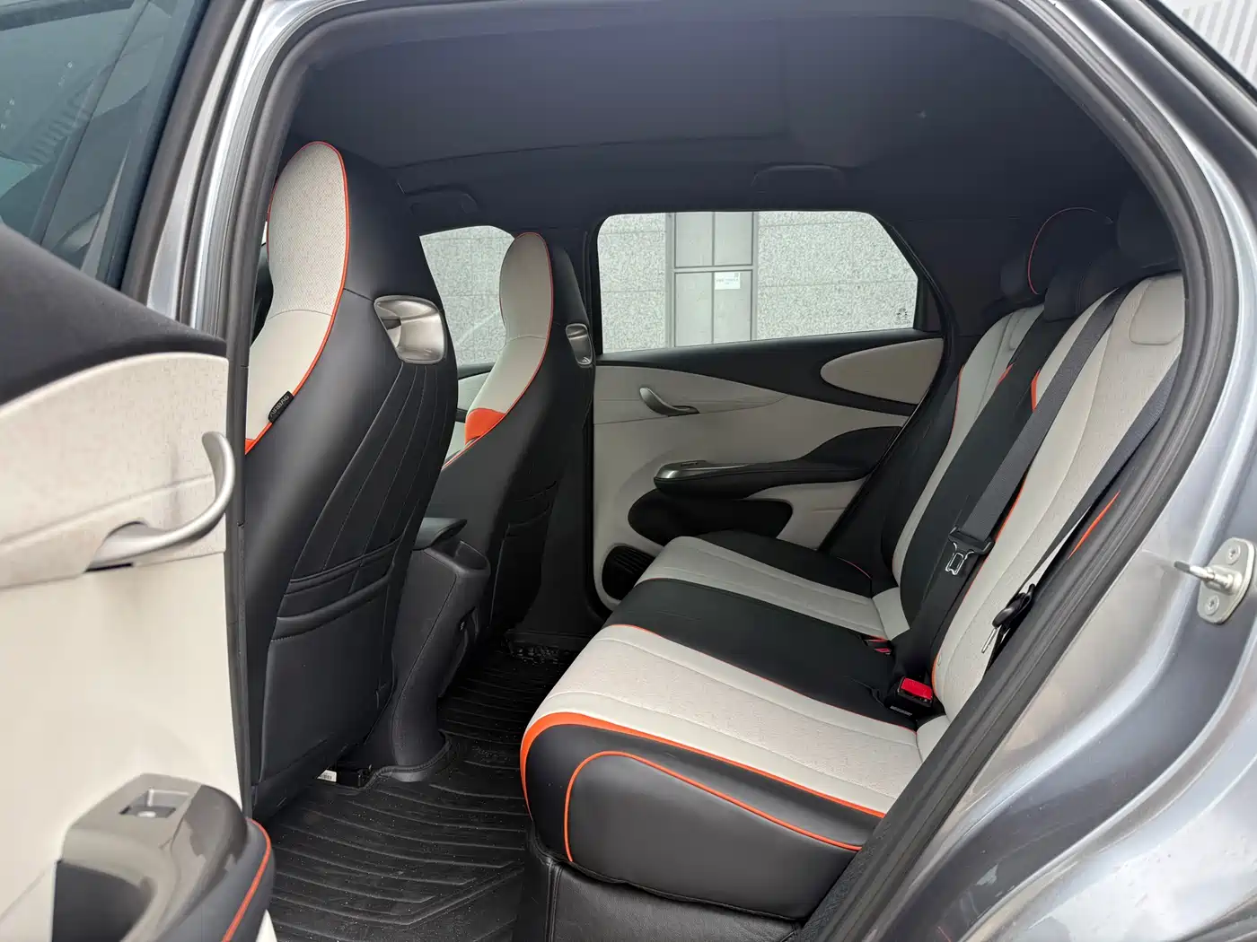 BYD Dolphin 2021 Model 405km Fashion Edition фото 5