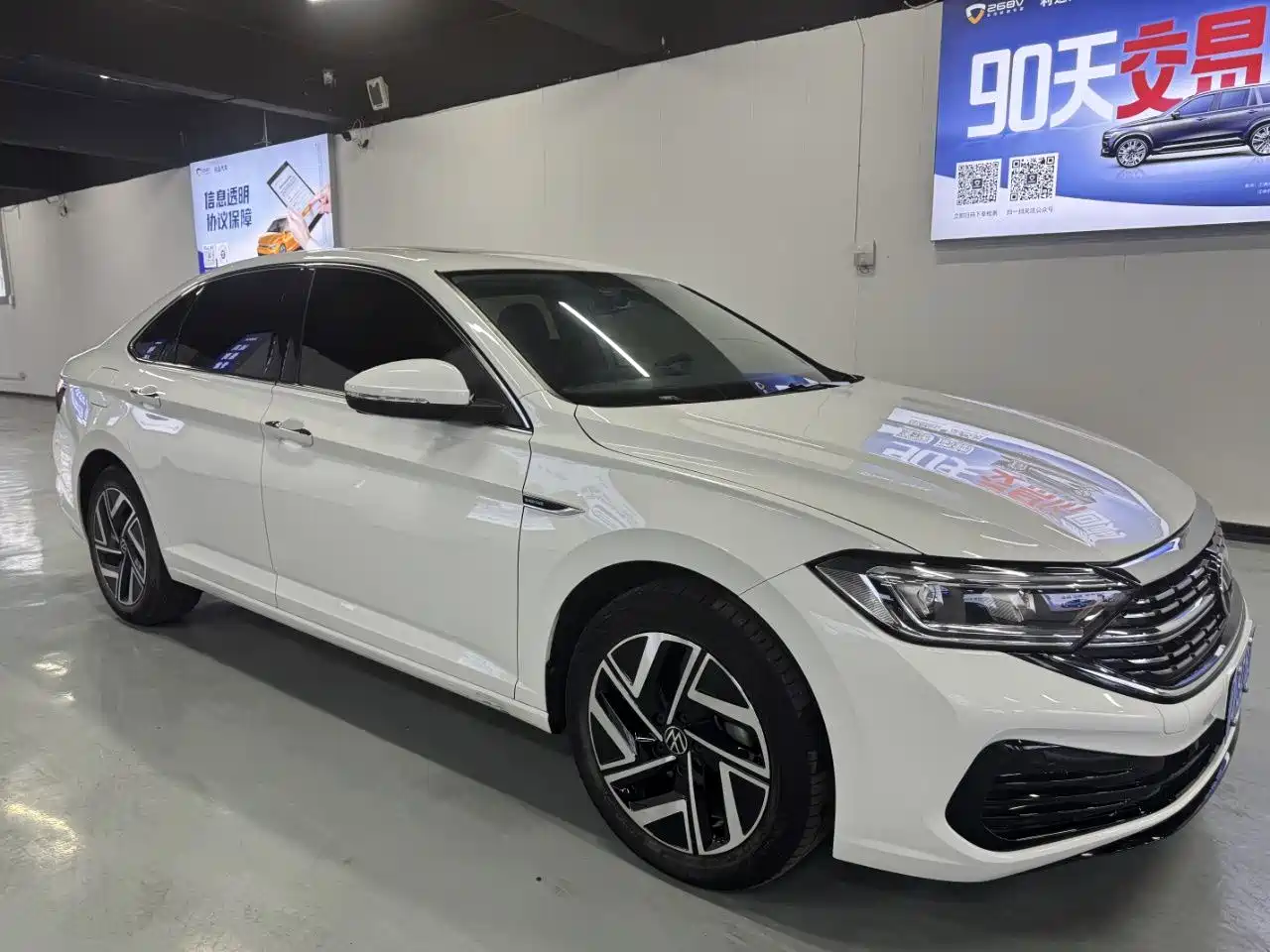 Volkswagen Sagitar 2023 280TSI DSG Surpass Plus Edition фото 3