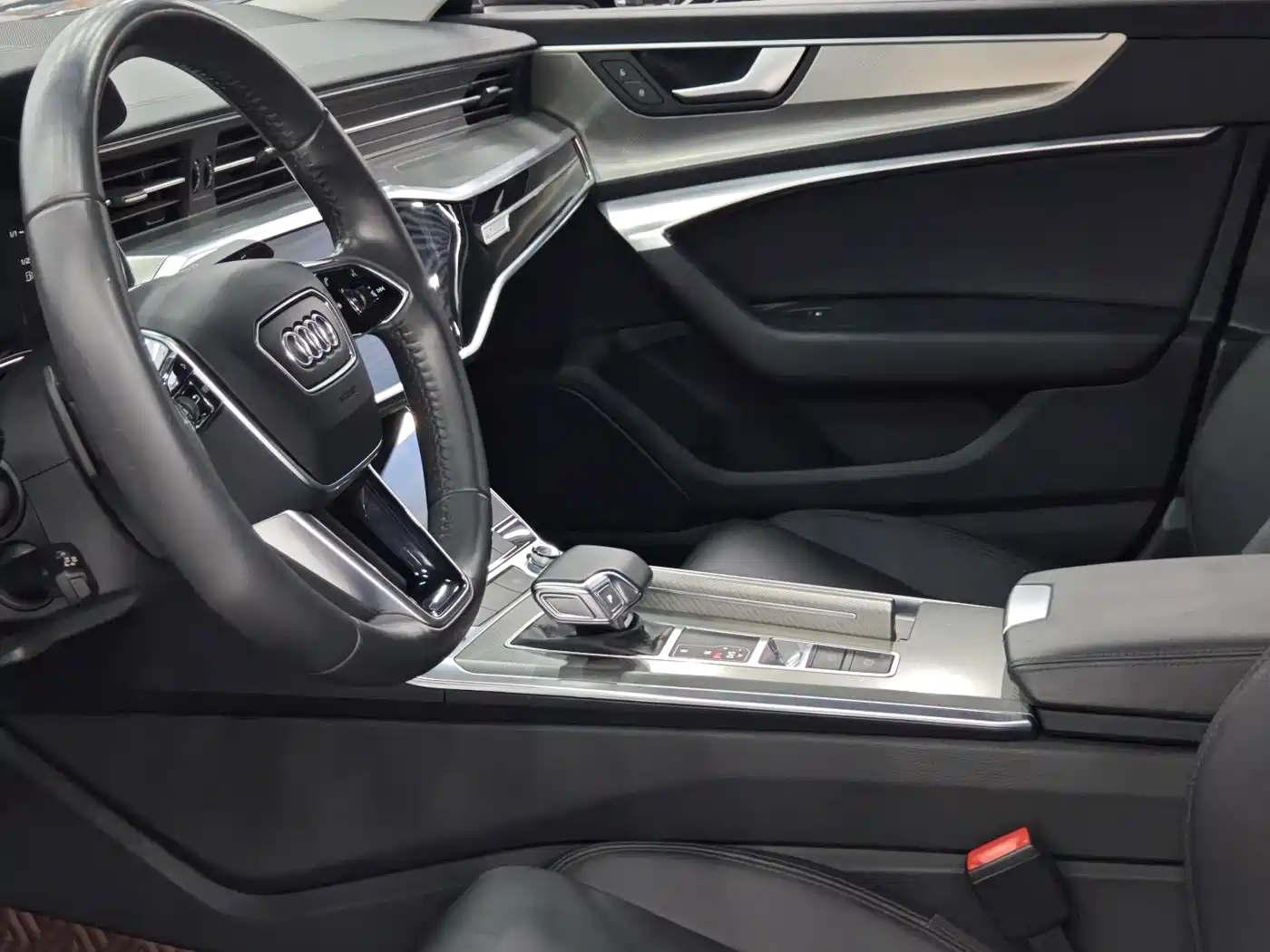 Audi A6L 2020 40 TFSI Luxury Elegance фото 6