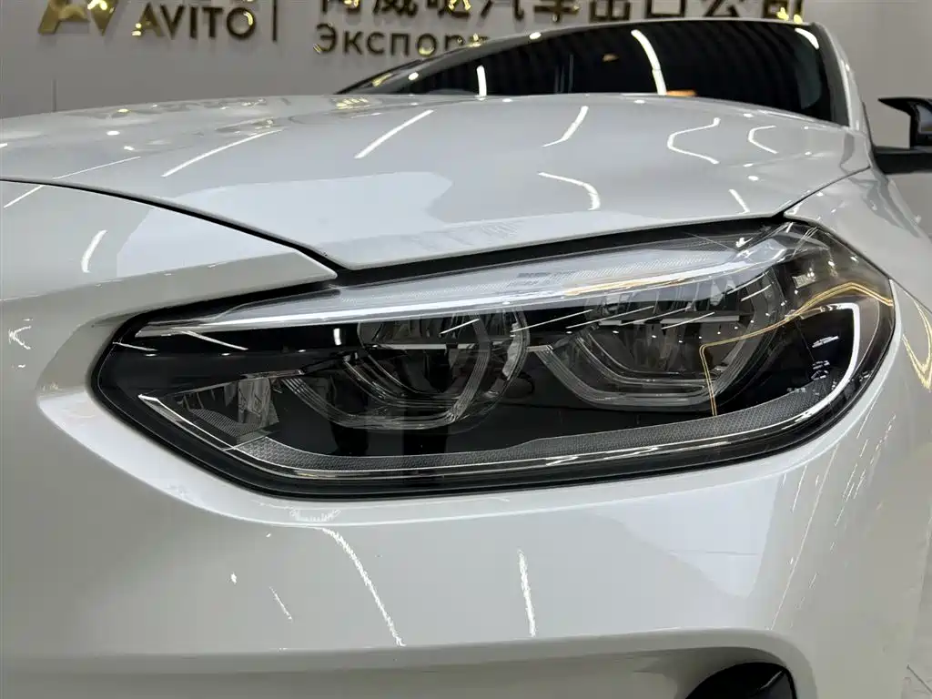 BMW 1 Series 2021 120i M Sport фото 23