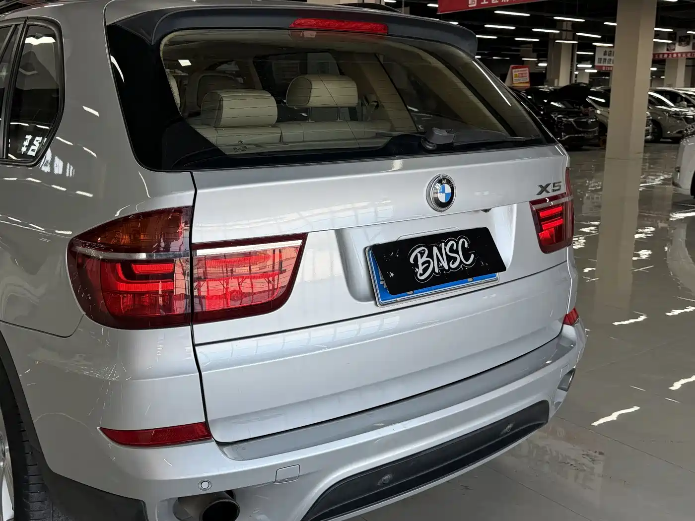 BMW X5 (Import) 2011 xDrive35i Leading Edition фото 14