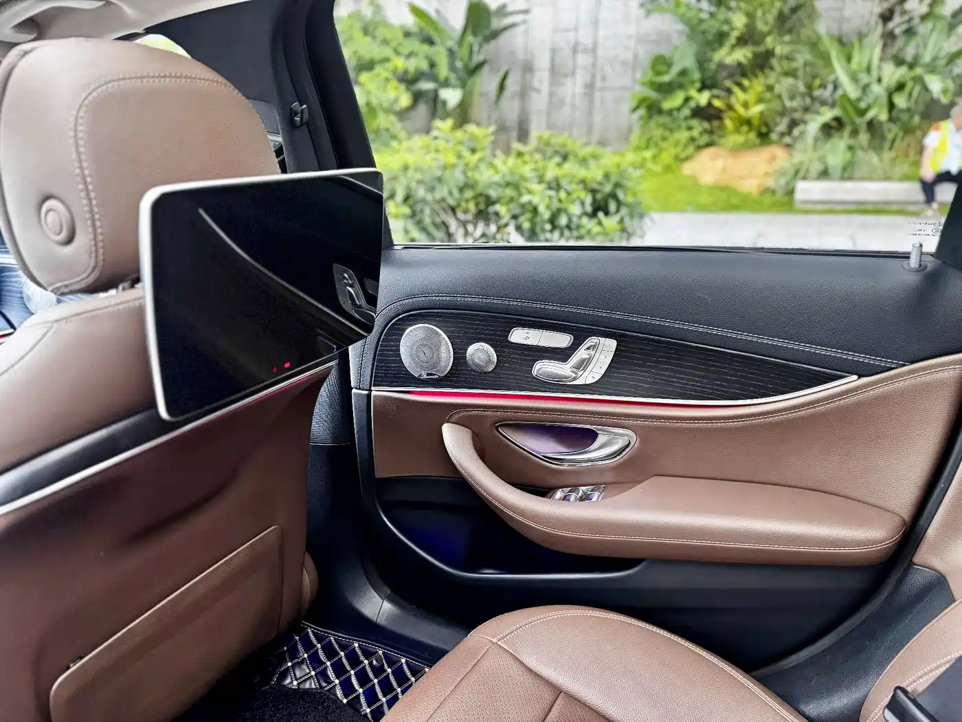 Mercedes-Benz E-Class 2020 Facelift E 300 L Sport Exclusive фото 8