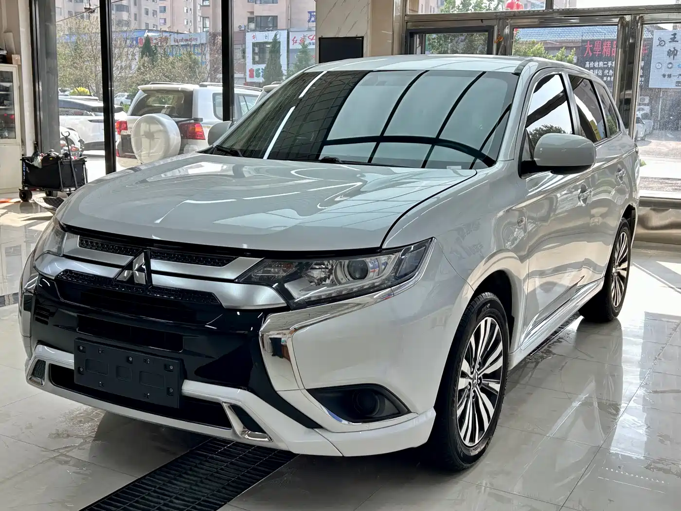 Mitsubishi Outlander 2021 2.0L 2WD Smooth Ride Version 5-Seater