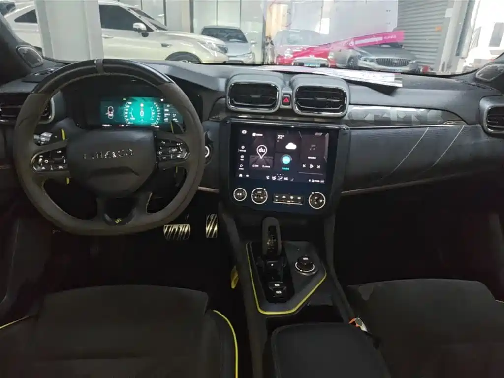 Lynk & Co 03 2021 03+ 2.0TD Auto Wind Rider Edition фото 10