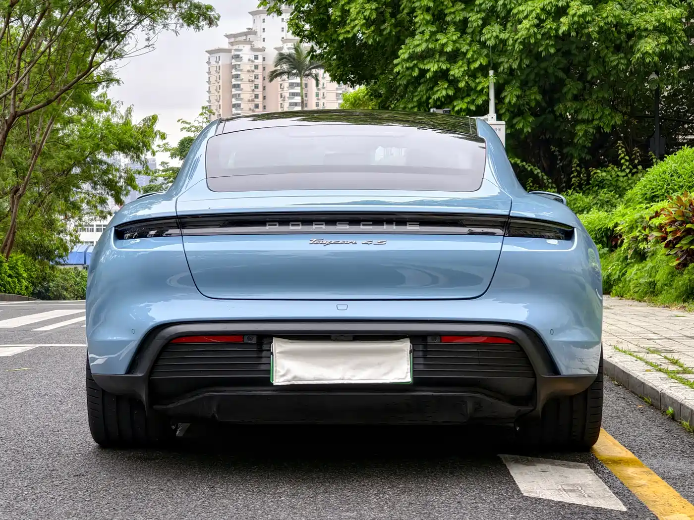 Porsche Taycan 2019 Taycan 4S фото 5