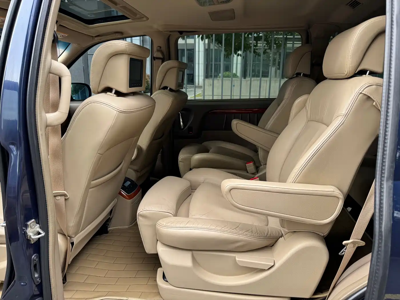 Buick GL8 2010