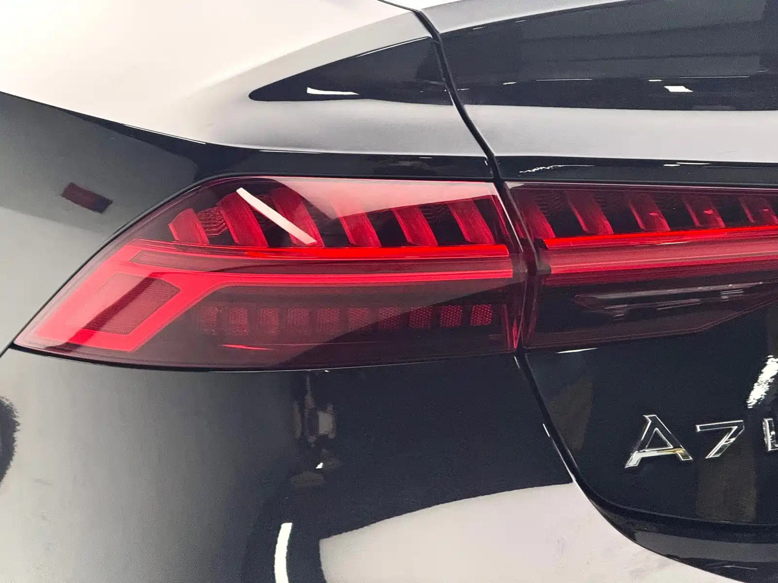 Фото 19 - Audi A7L
